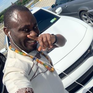 Meet your Posher, Robert